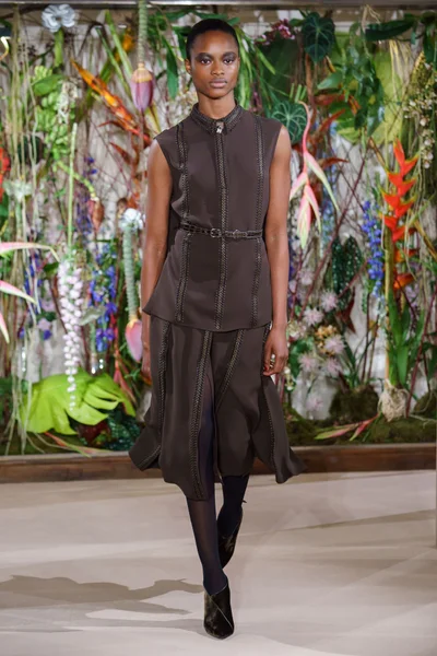 Look 50